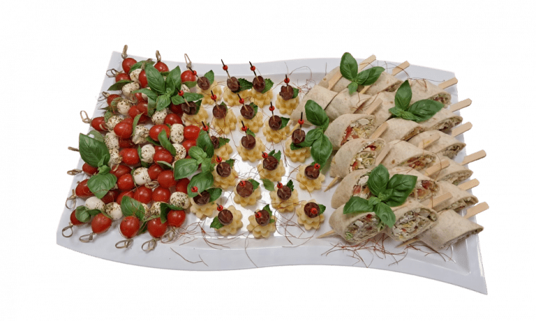 Platte mit kalten Snacks